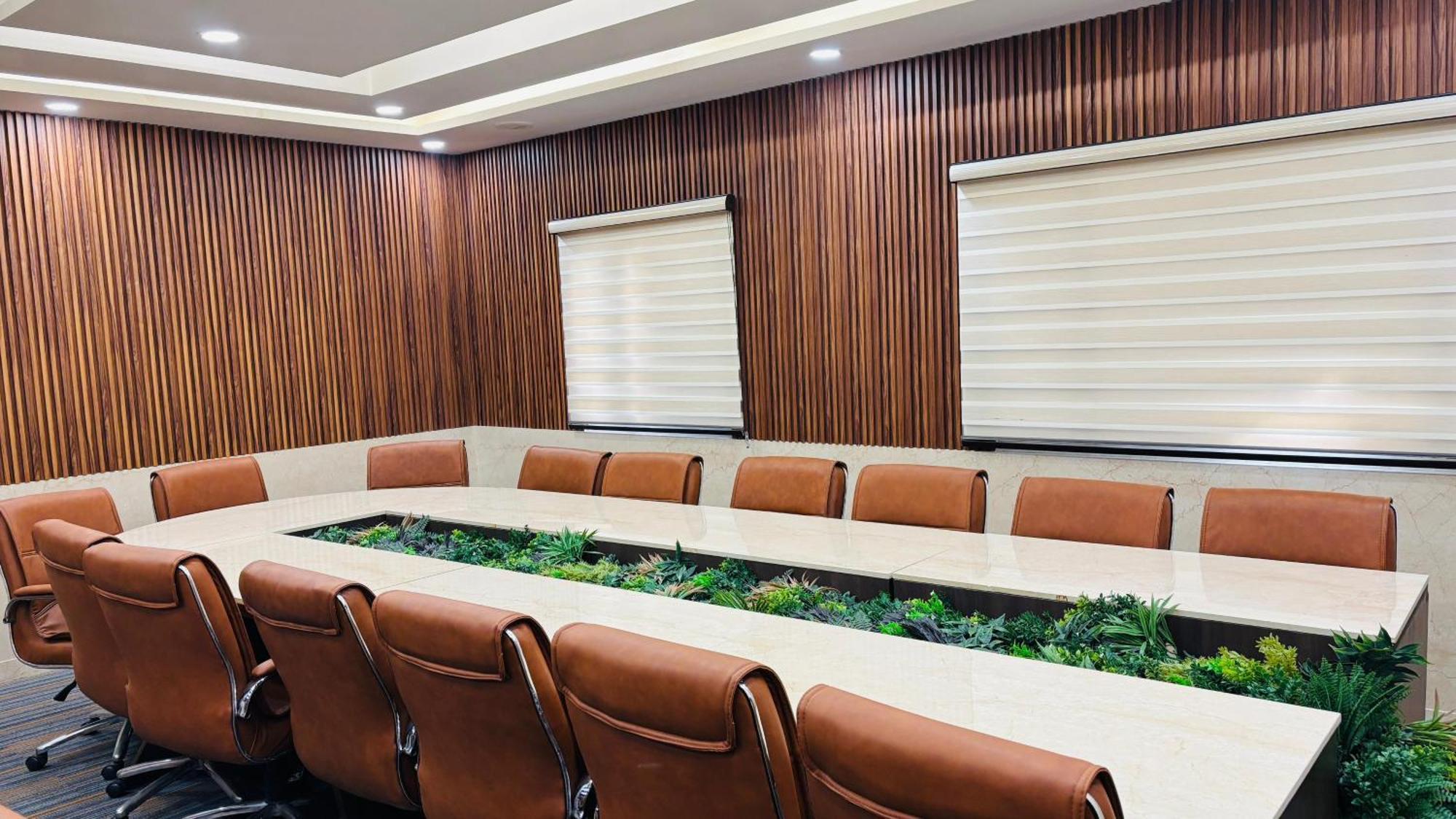 Hotel Shanti Palace Mahipalpur New Delhi Eksteriør billede